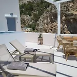 Agnantema Luxury Kyra Panagia