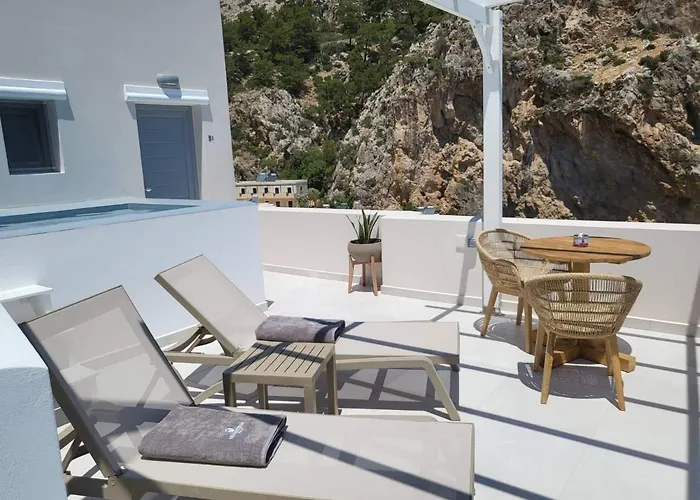 Agnantema Luxury Kyra Panagia